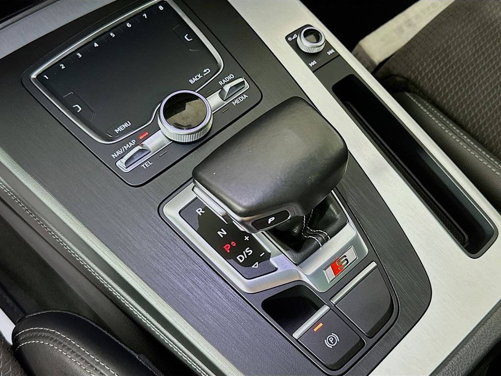 Used 2020 Glacier White Audi 3.0T Premium Plus image 17