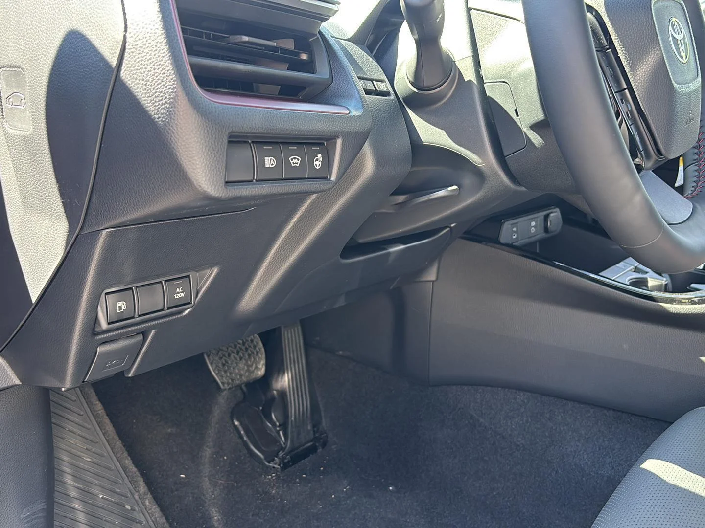 New 2026 Reservoir Blue Toyota XSE image 23