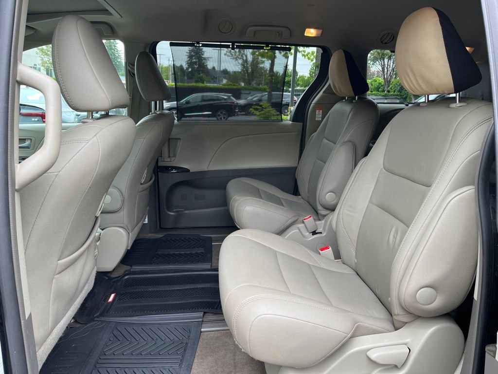 Used 2017 Midnight Black Metallic Toyota XLE image 12