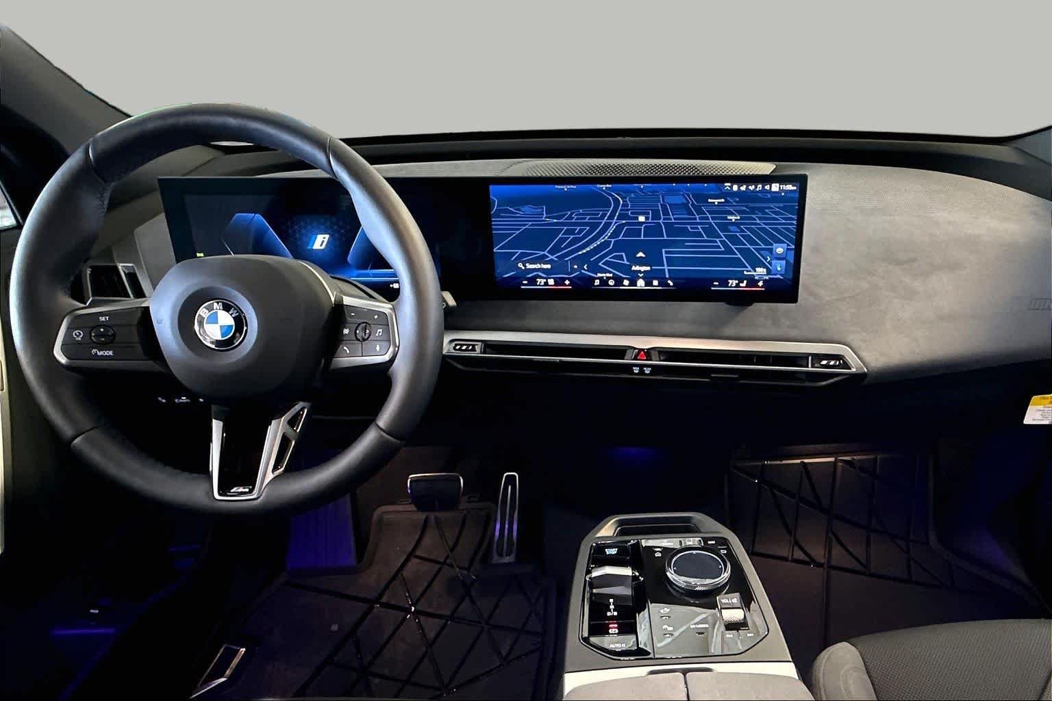 Used 2026 Mineral White Metallic BMW xDrive45 image 13
