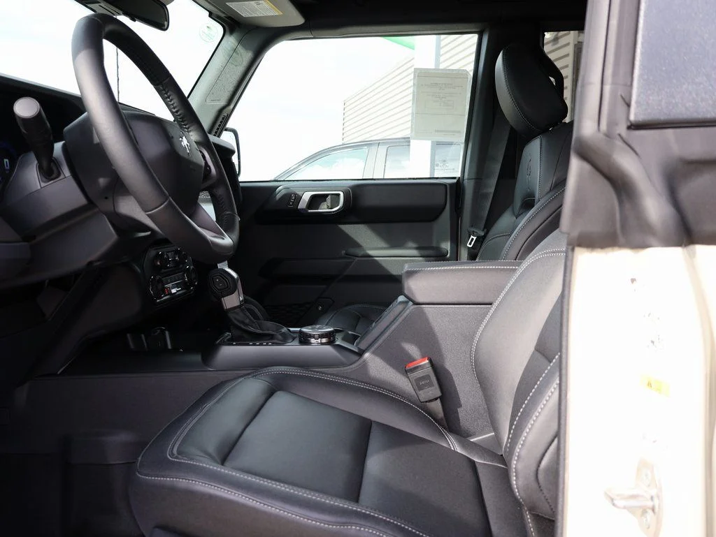 New 2025 Desert Sand Ford Badlands® image 22