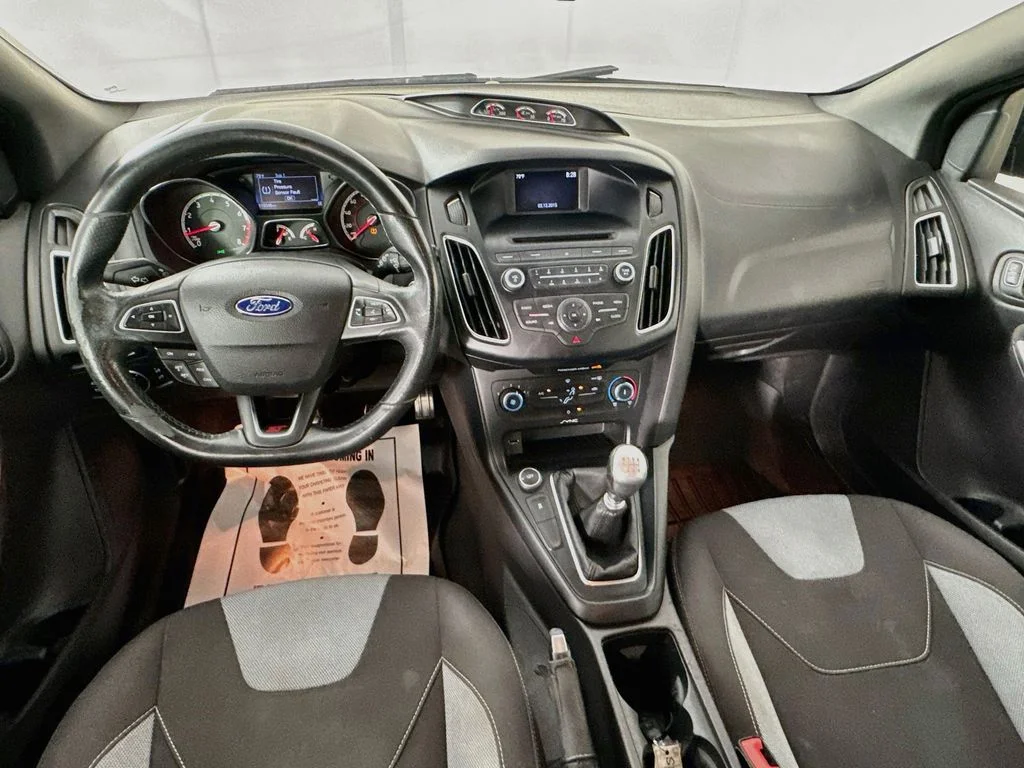 Used 2015 Magnetic Ford ST image 24