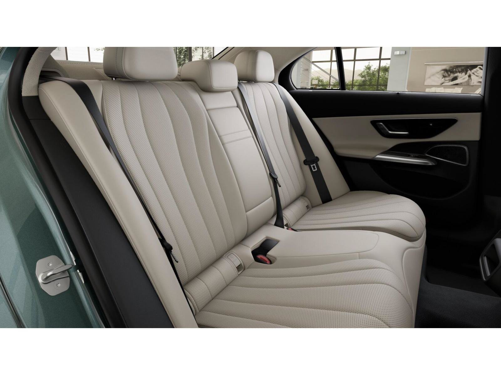 New 2026 Verde Silver Metallic Mercedes-Benz E 350 4MATIC® Sedan image 5