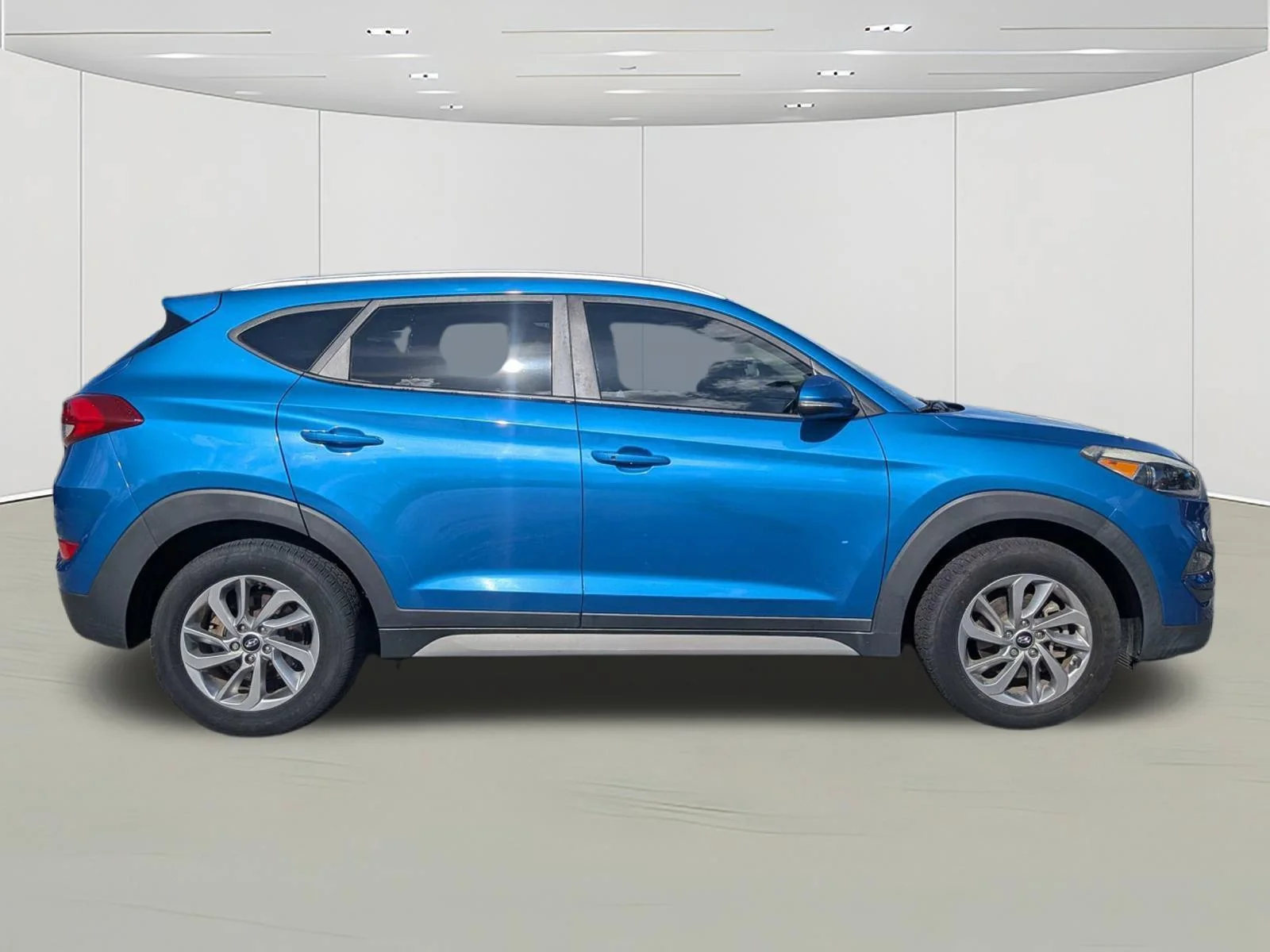 Used 2018 Hyundai Tucson SE Plus with VIN KM8J33A46JU824881 for sale in Cocoa, FL