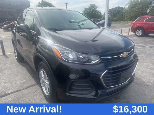 2022 Chevrolet Trax LS AWD's photo