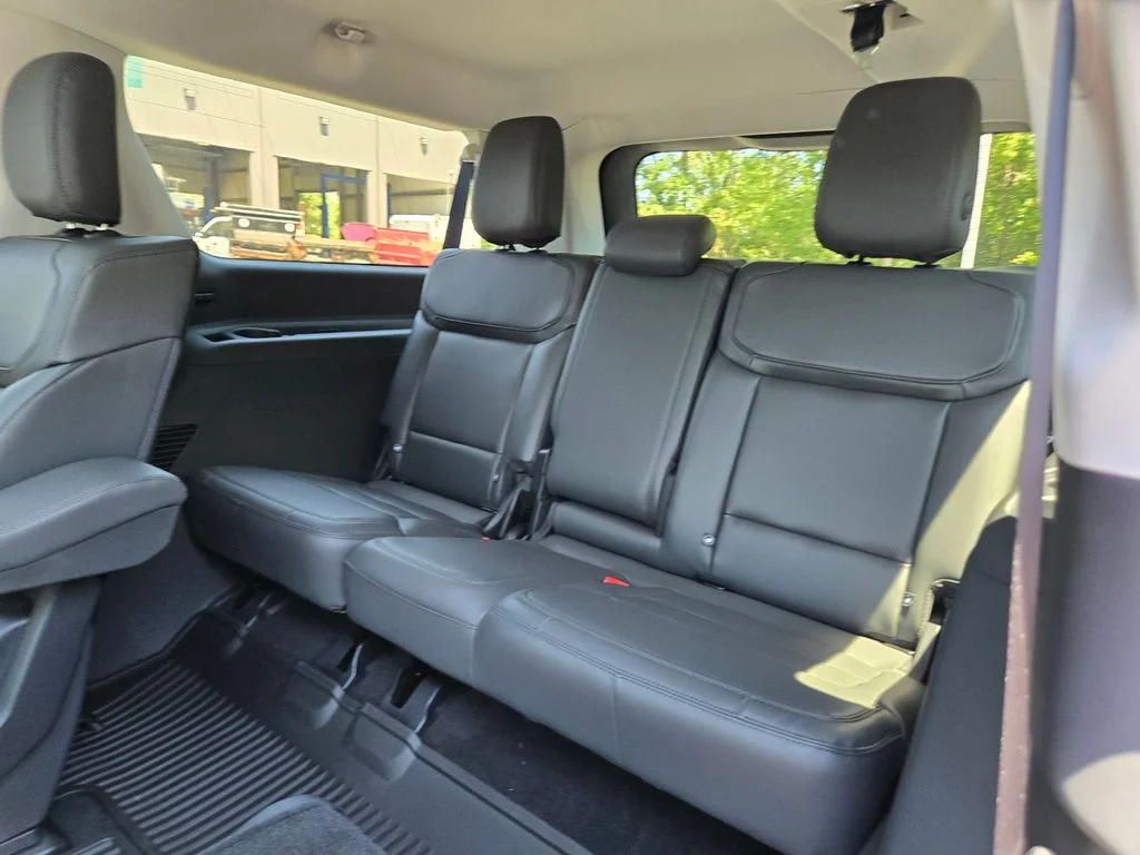 New 2027 Agate Black Metallic Ford MAX Active image 21