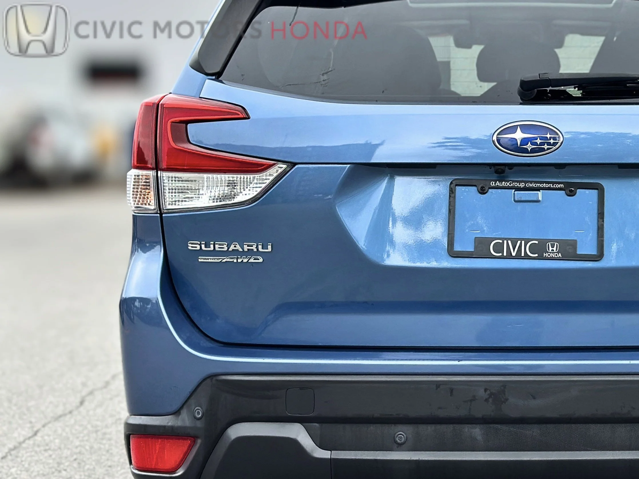 Used 2020 Blue Subaru Touring image 27