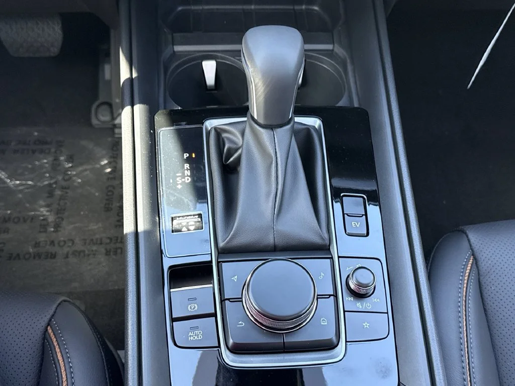 New 2026 Wind Chill Pearl Mazda Premium AWD image 20