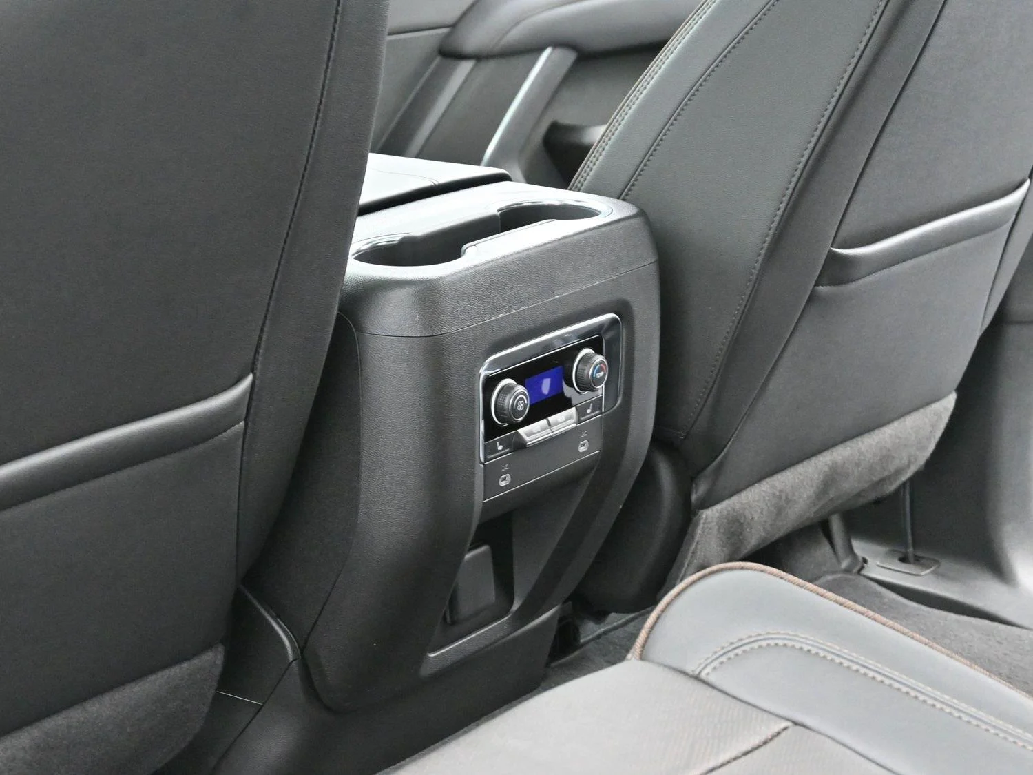Used 2022 Black Chevrolet High Country image 34