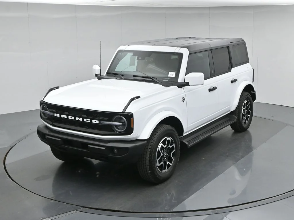 New 2026 White Ford Outer Banks image 34