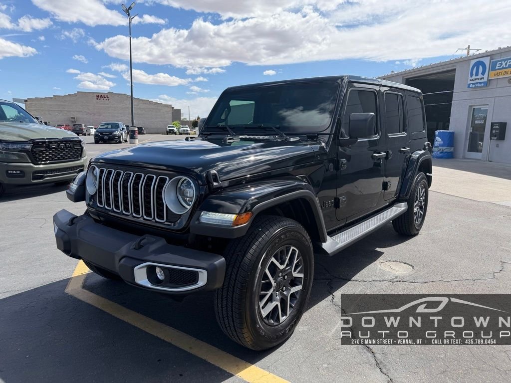 New 2026 Black Clear-Coat Exterior Paint Jeep Sahara image 7