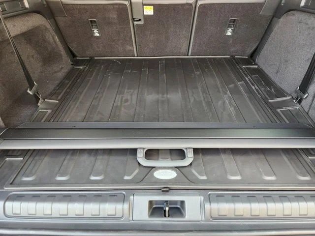 Used 2025 Fuji White Land Rover S image 22