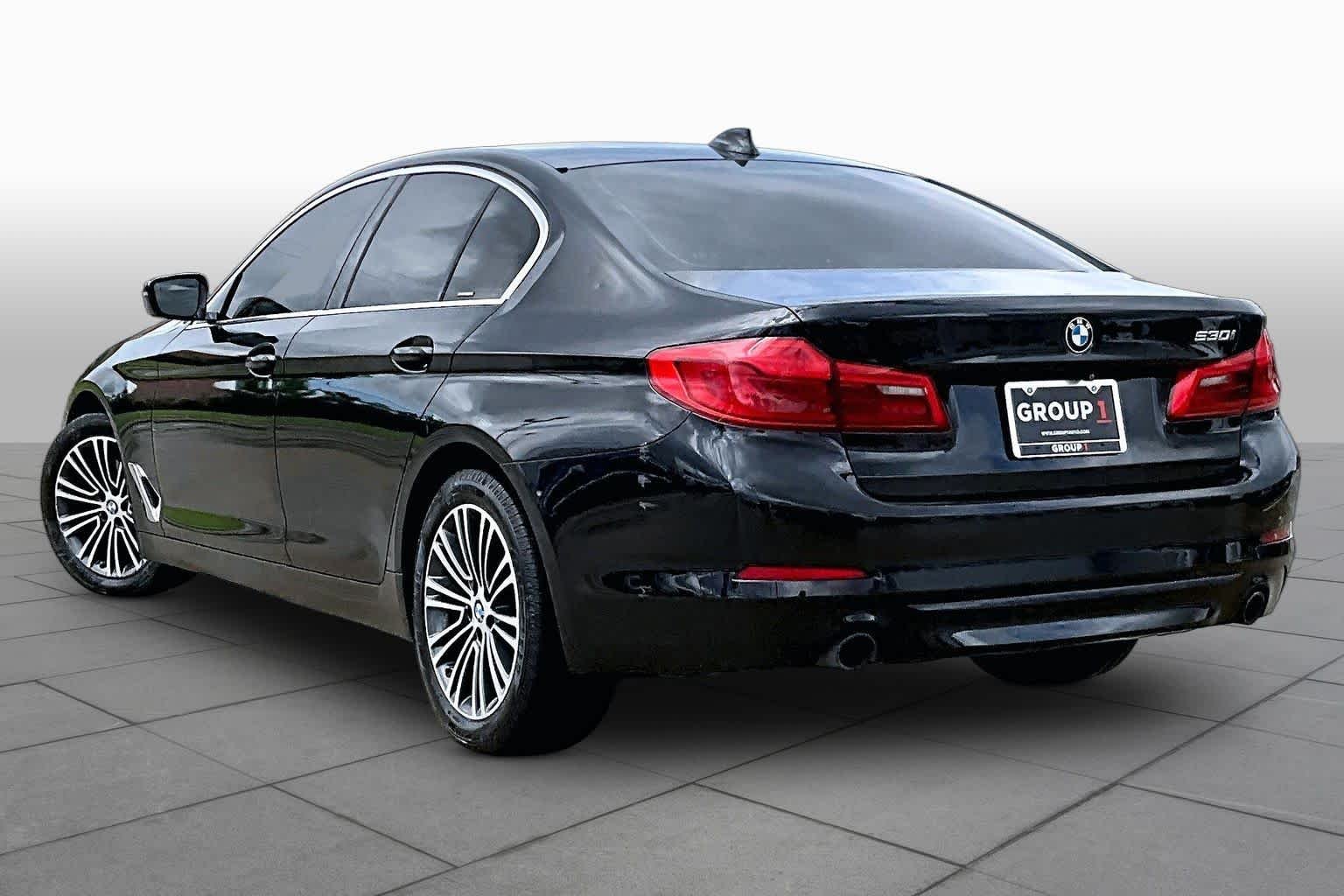 Used 2020 Black Sapphire Metallic BMW 530i image 12