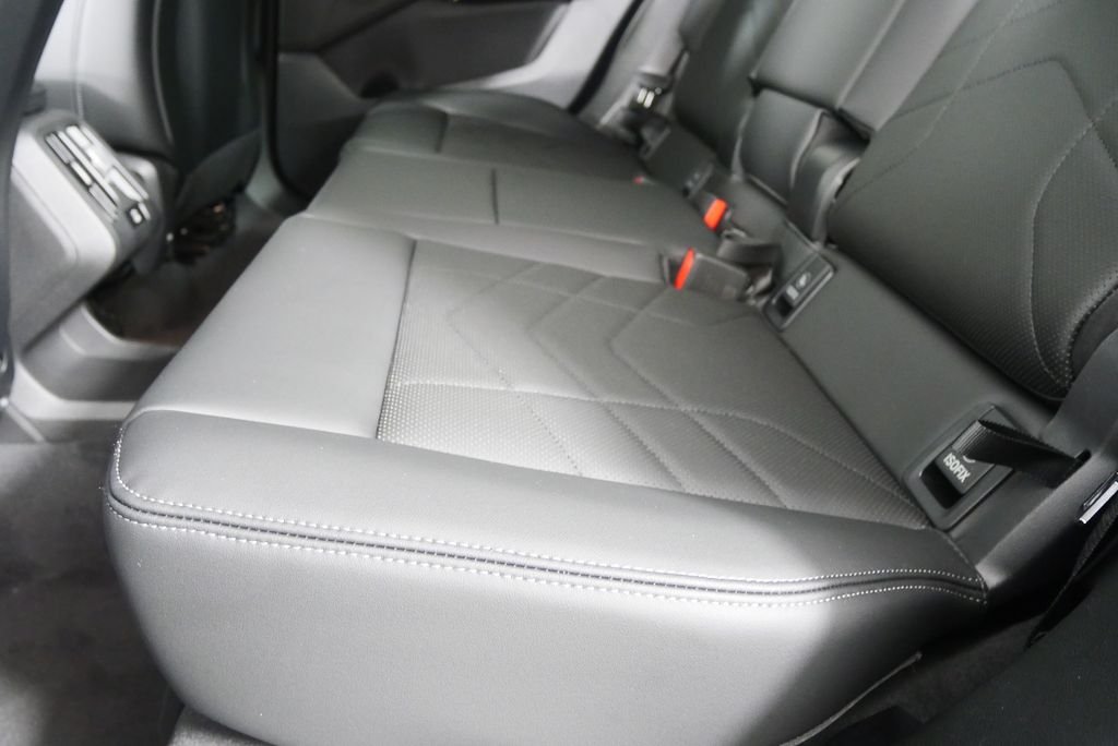 Used 2026 Night Dusk Blue Metallic BMW xDrive28i image 14