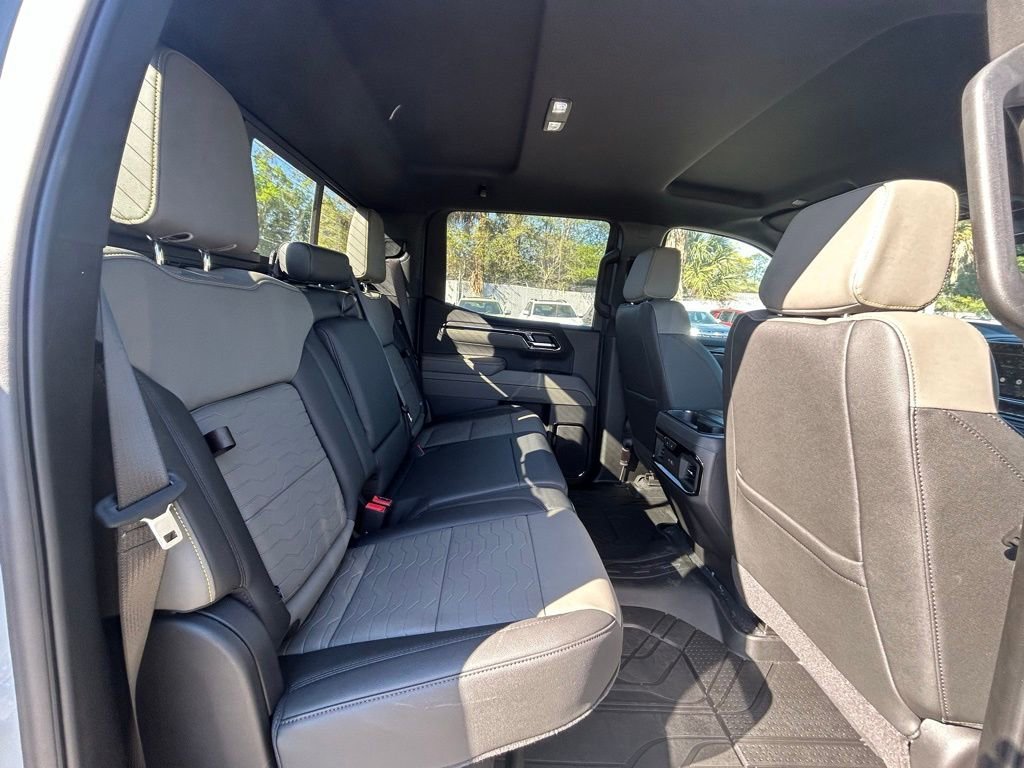 2025 Chevrolet Silverado 1500 ZR2 - Photo 22