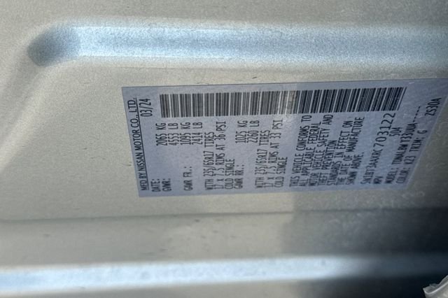 Used 2024 Silver Nissan S image 35