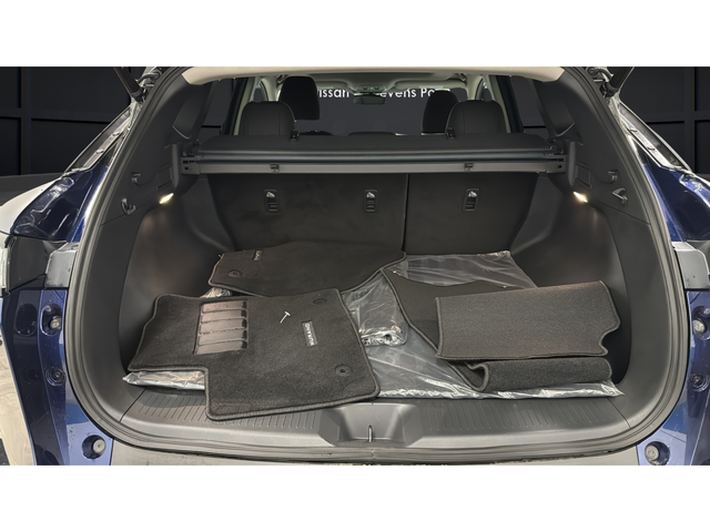Used 2025 Deep Ocean Blue Pearl/Super Black Nissan SL image 26