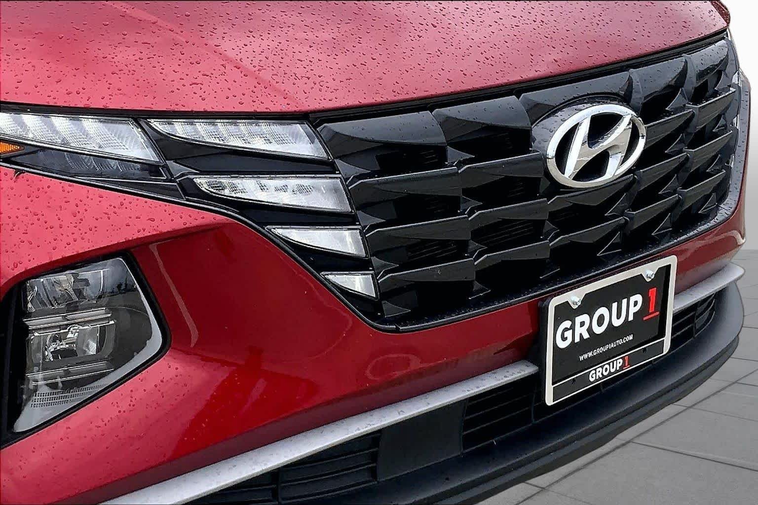 Used 2024 Ultimate Red Hyundai SEL image 27