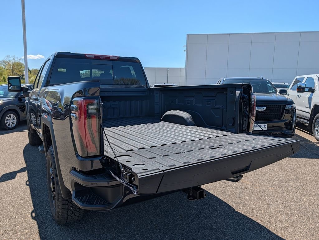 2026 GMC Sierra 3500HD AT4 - Photo 13
