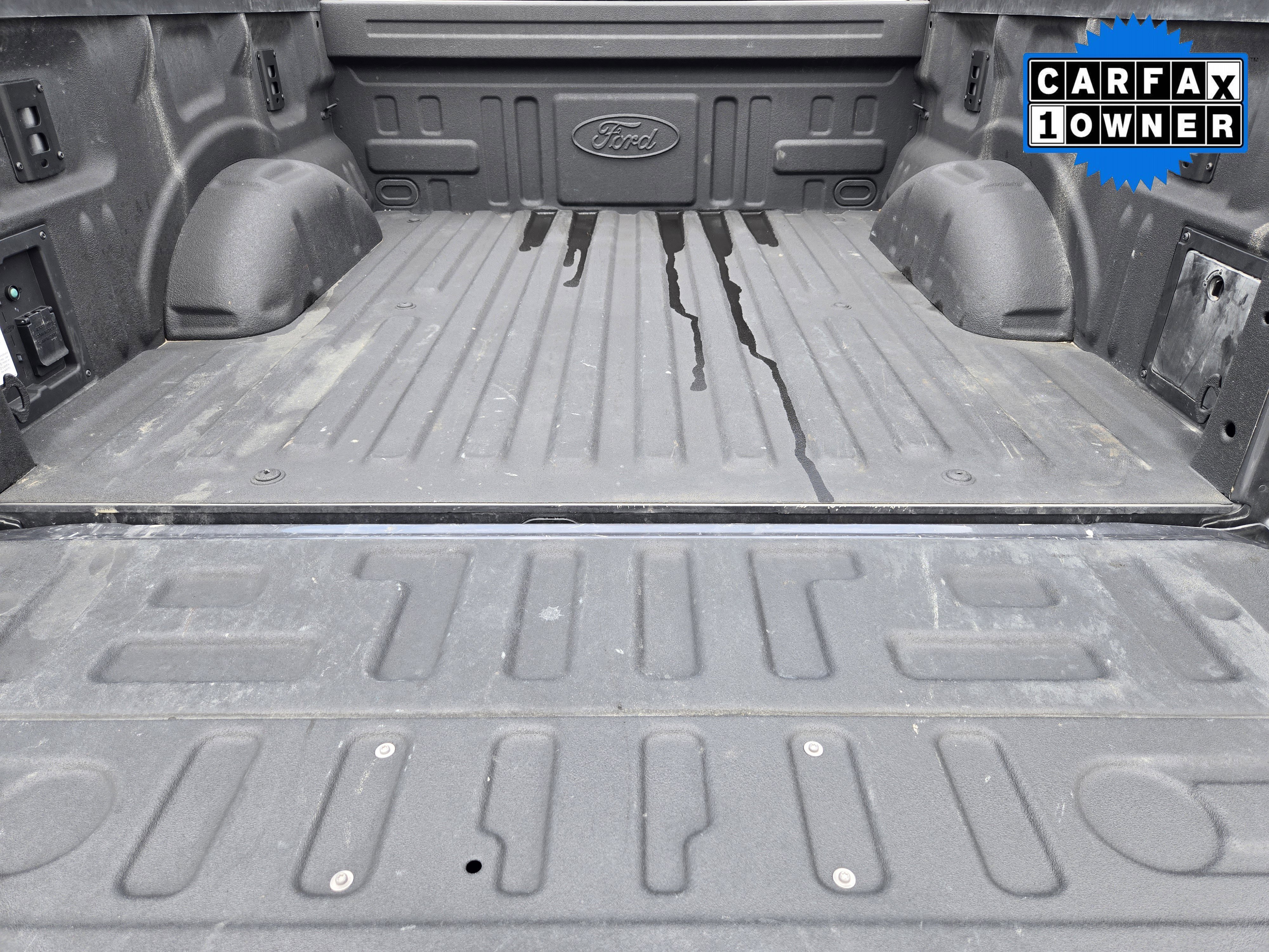 Used 2025 Gray Metallic Ford XLT image 30