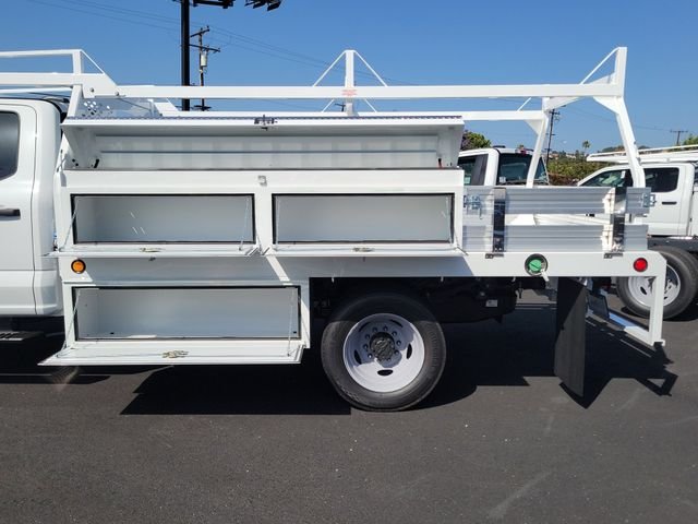 New 2026 Oxford White Ford F-550® XL image 22