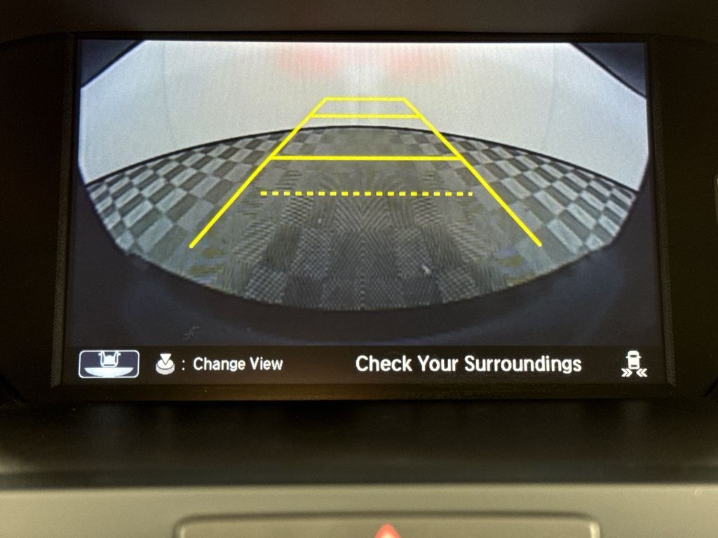 Used 2018  Acura Technology Package image 19