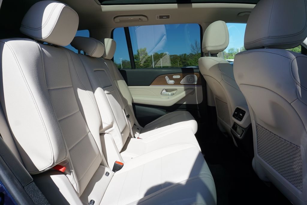 Certified Used 2022  Mercedes-Benz GLS 450 image 43