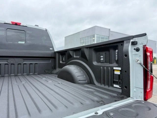 New 2026 Avalanche Ford F-250® Platinum® image 7