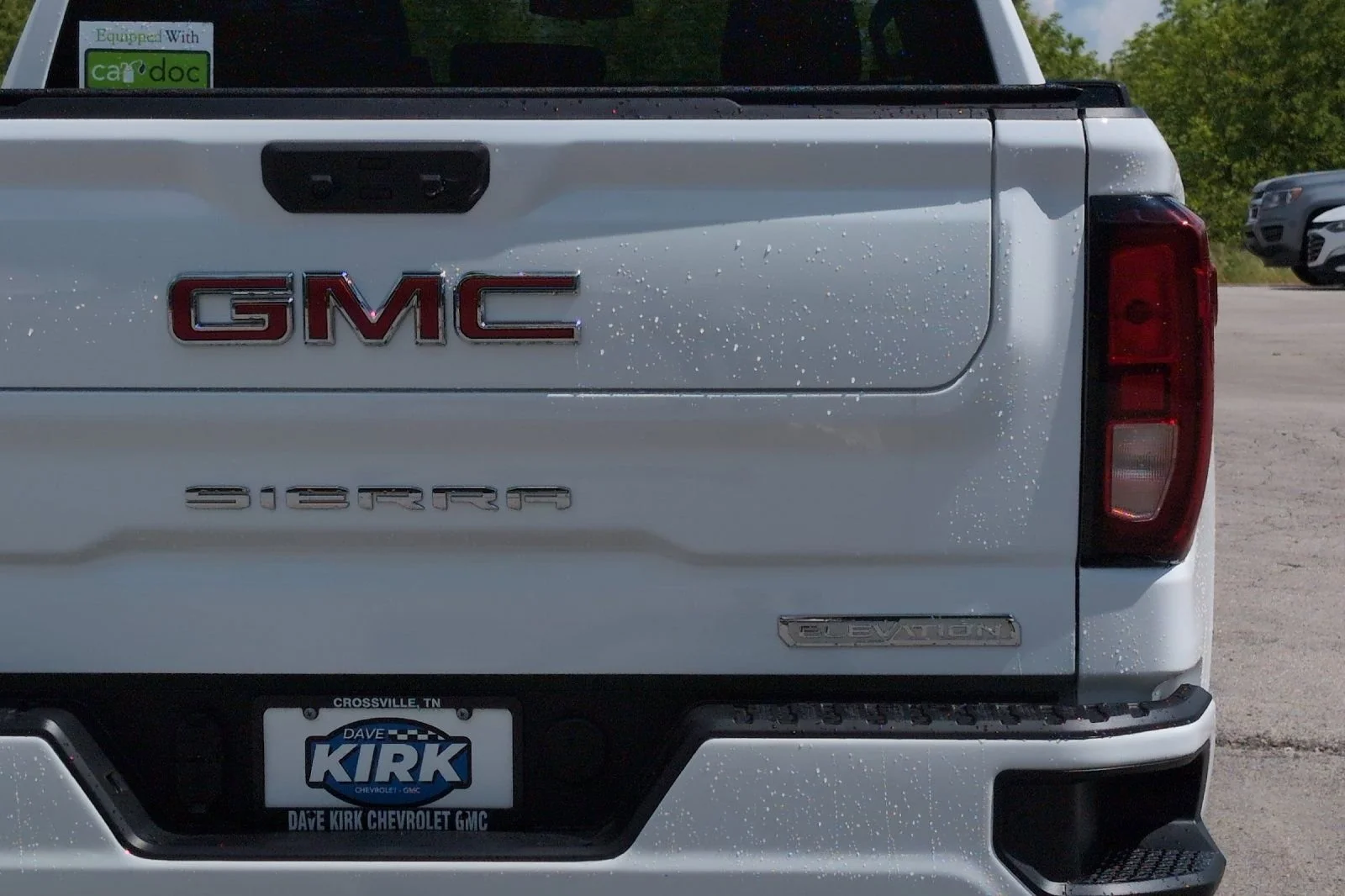 New 2026 Summit White GMC Elevation image 27