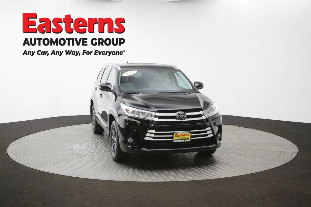 Used 2019 Black Toyota XLE image 55