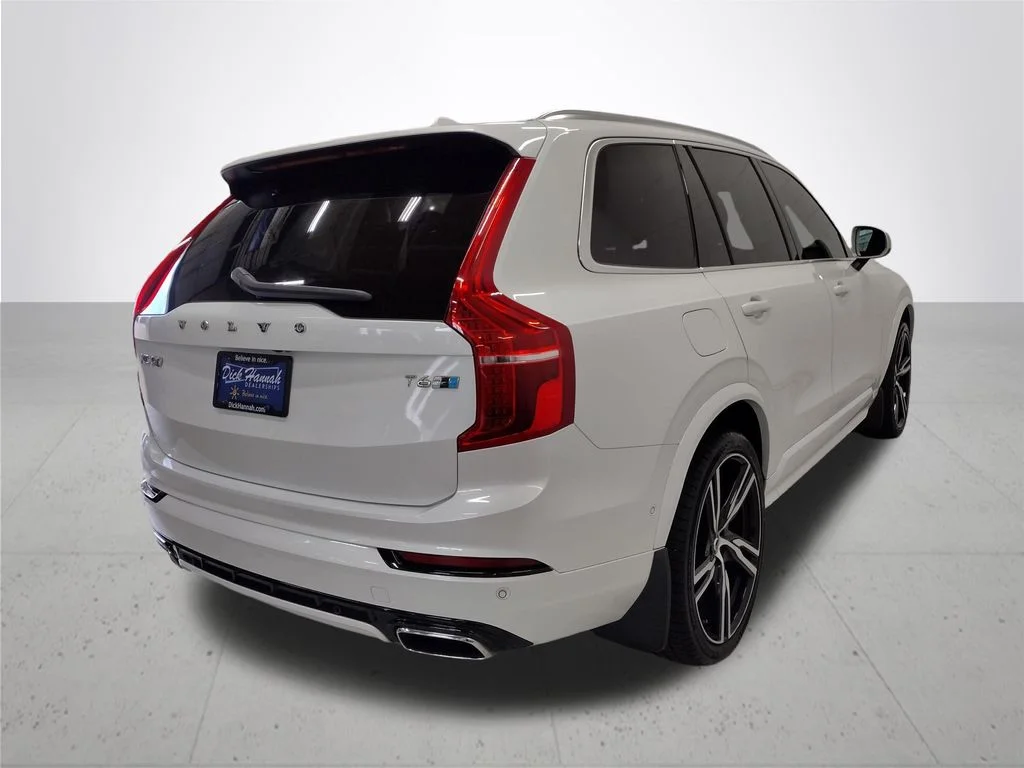 Used 2019 White Volvo T6 R-Design image 13