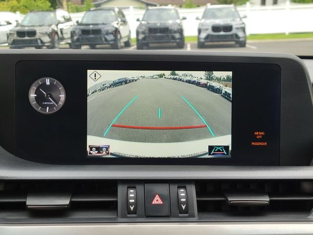Used 2021 White Lexus 350 image 23