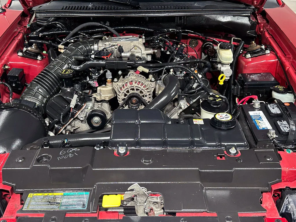 Used 2004  Ford GT image 24
