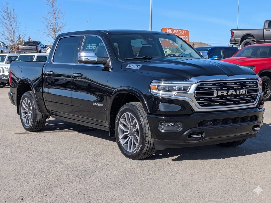 New 2026 Black RAM Limited Longhorn - - 4x4 - 5.7L HEMI V8 eTorque - Premium Leather - Pano Sunroof & More! image 2