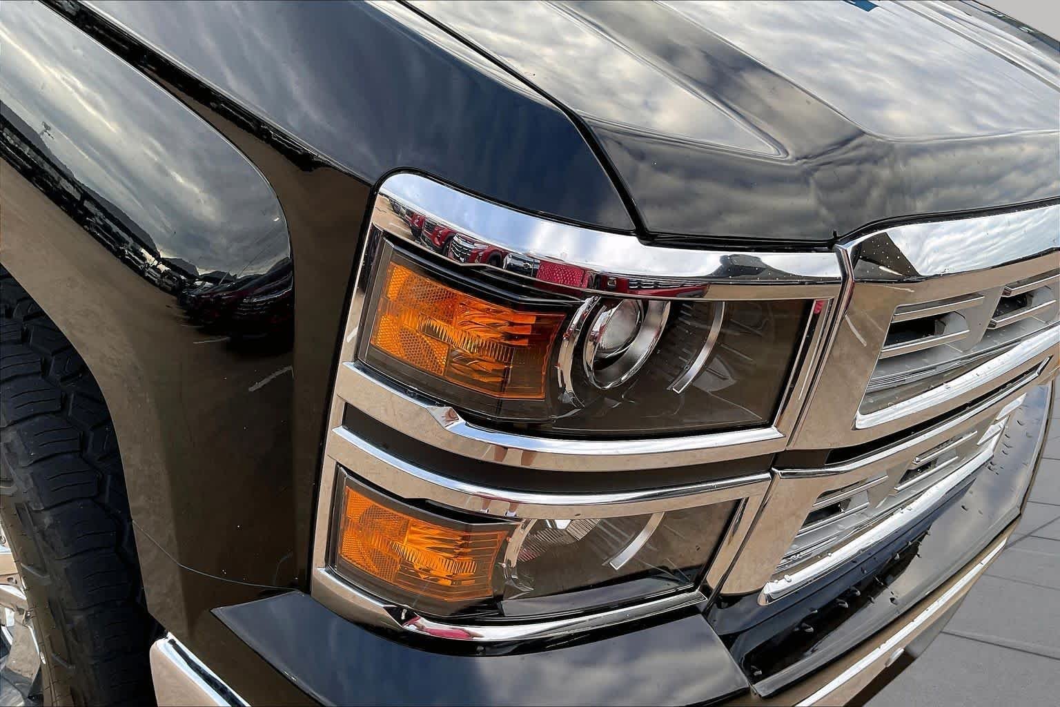 Used 2015 Black Chevrolet LTZ image 25