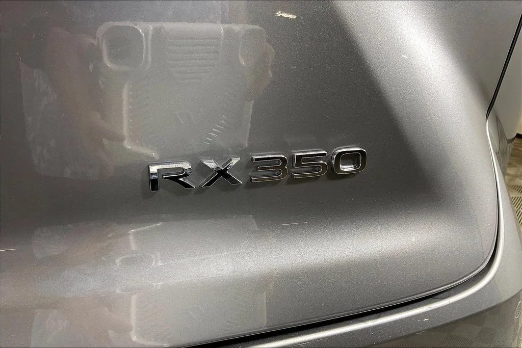 Used 2023  Lexus 350 image 7