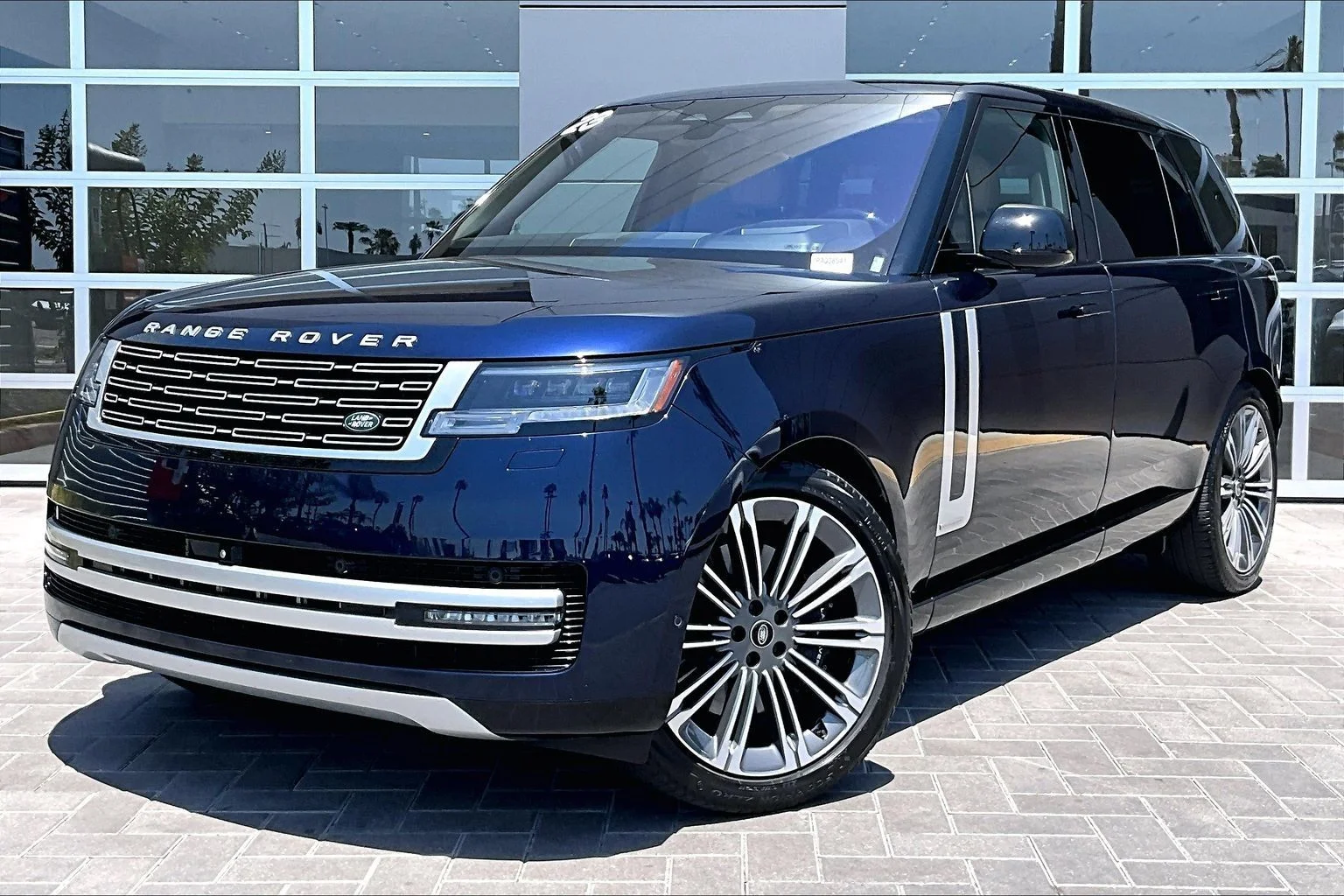 2023 Land Rover Range Rover 4.4 Autobiography LWB 5's photo