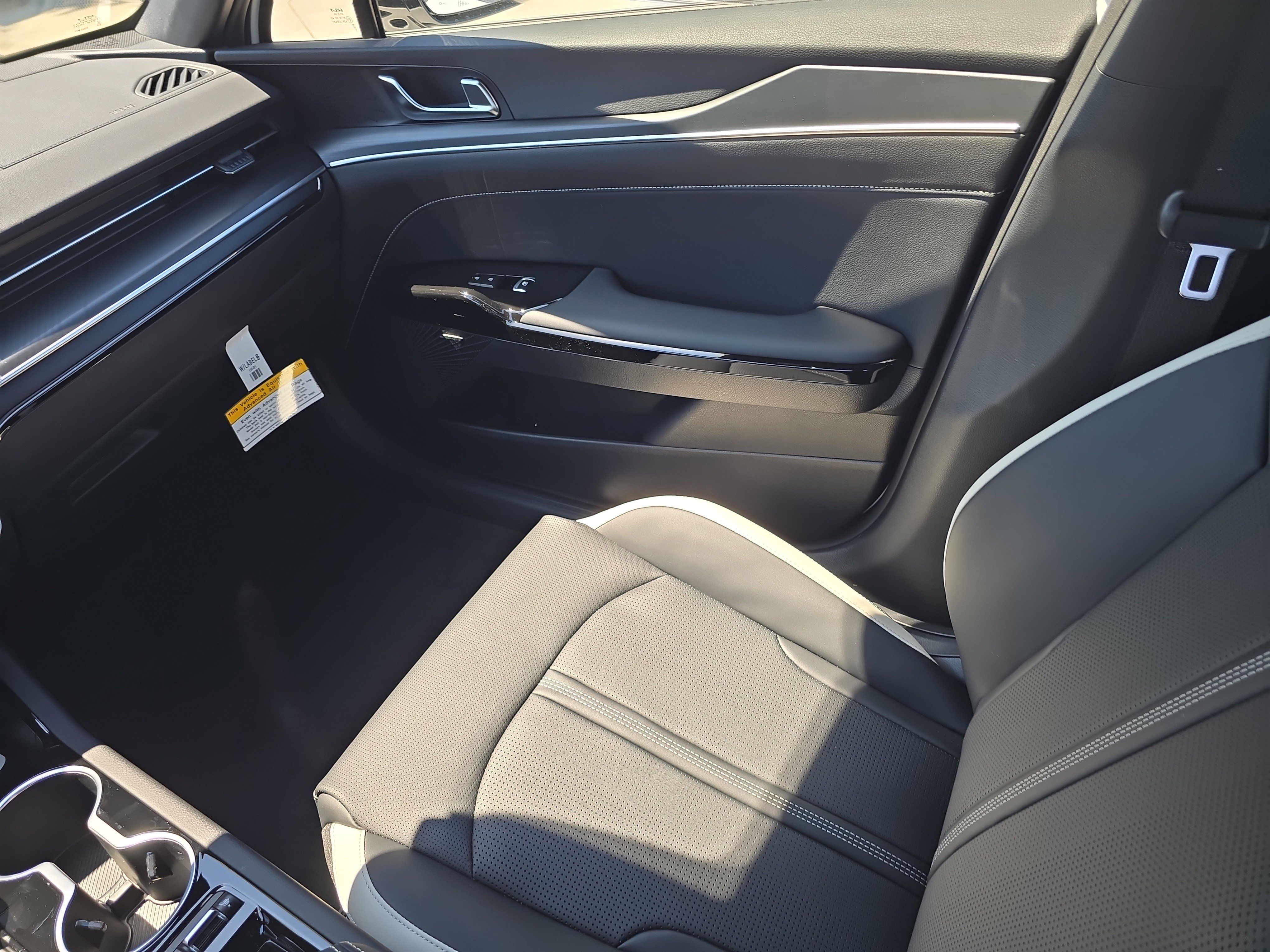 New 2026 Snow White Pearl Kia GT-Line FWD image 15