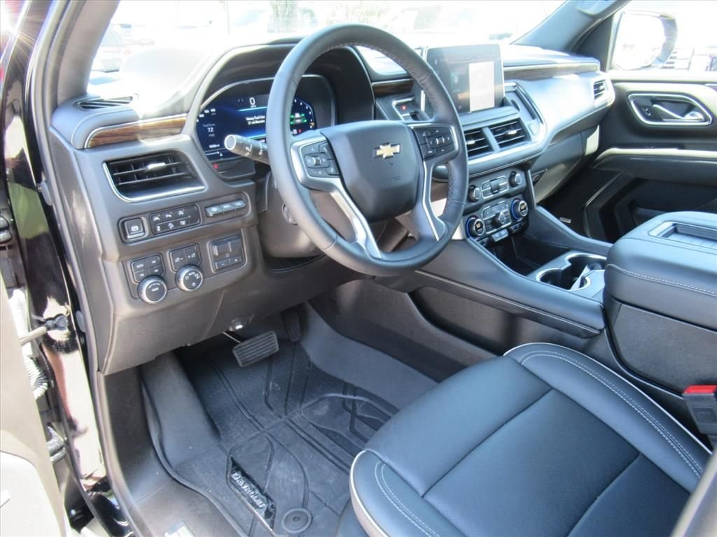 Used 2024 Black Chevrolet Premier image 13