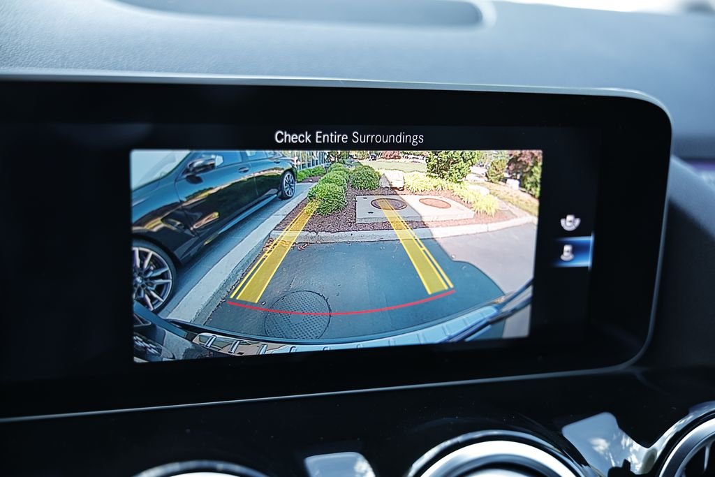 Used 2021 Cosmos Black Metallic Mercedes-Benz GLA 250 image 34