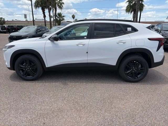 New 2026 Summit White Chevrolet ACTIV image 3