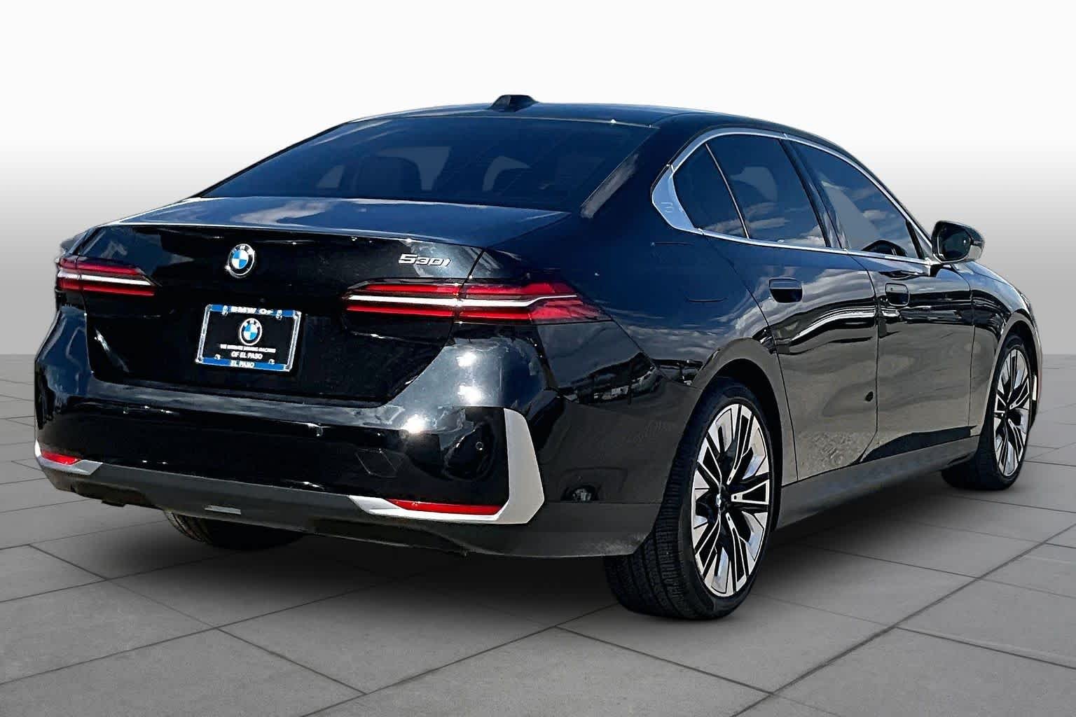 Used 2024 Black Sapphire Metallic BMW 530i image 10