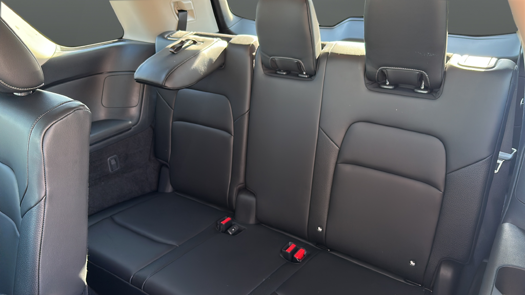 Used 2025 Super Black Nissan SL image 16