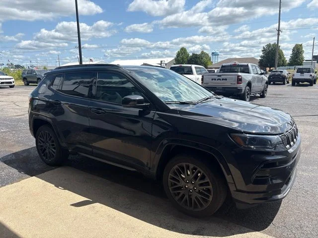Used 2023 Black Jeep Limited image 9