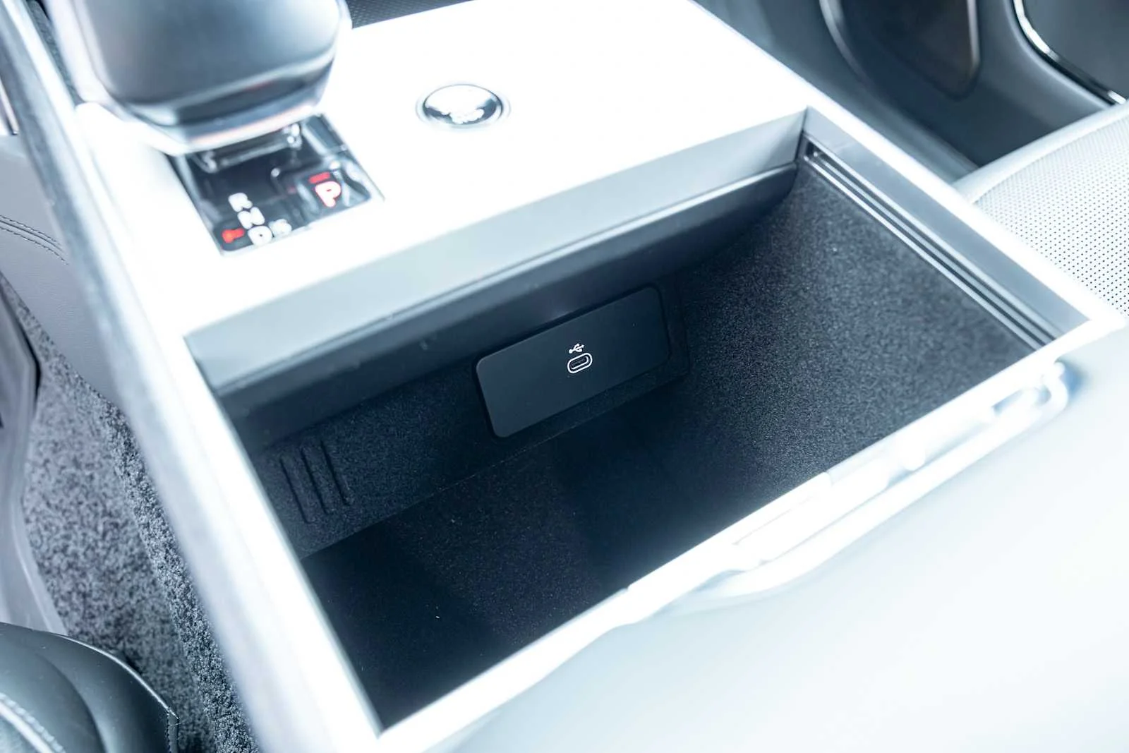 2026 Land Rover Range Rover SV - Photo 22