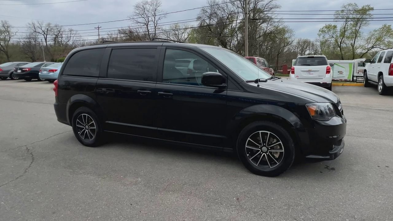 2018 Dodge Grand Caravan GT photo 2