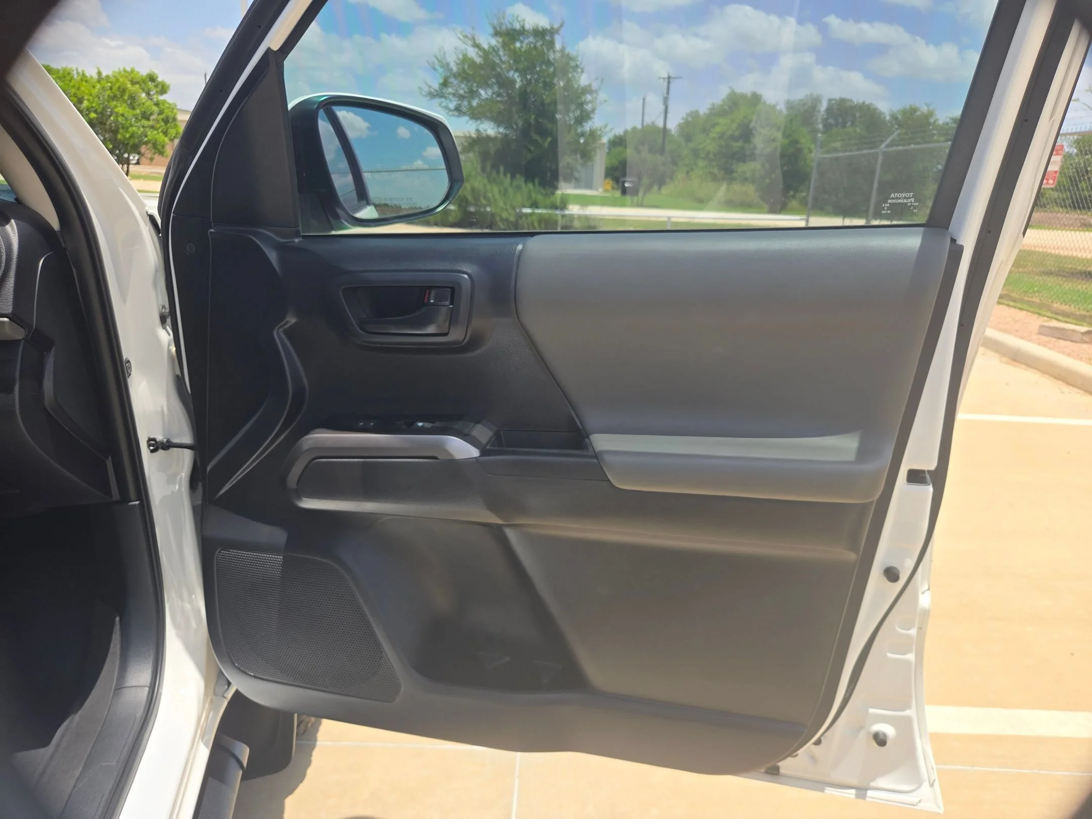 Used 2023 White Toyota SR5 image 24