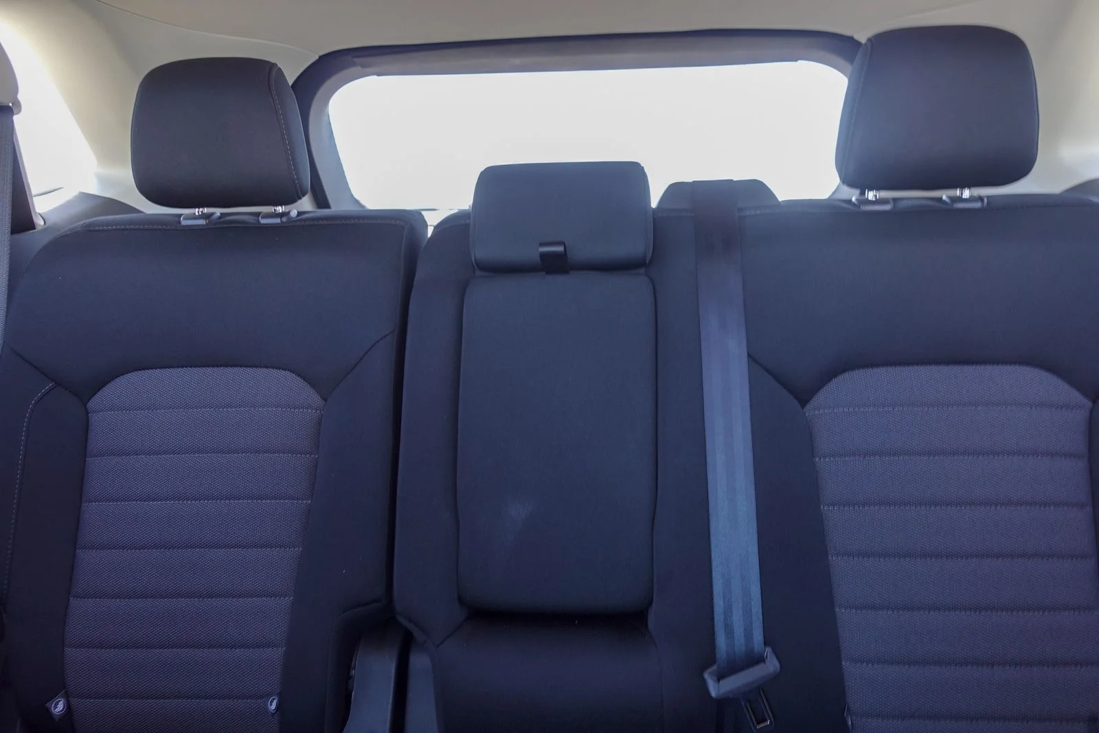 Used 2022 Blue Metallic Ford SE image 13