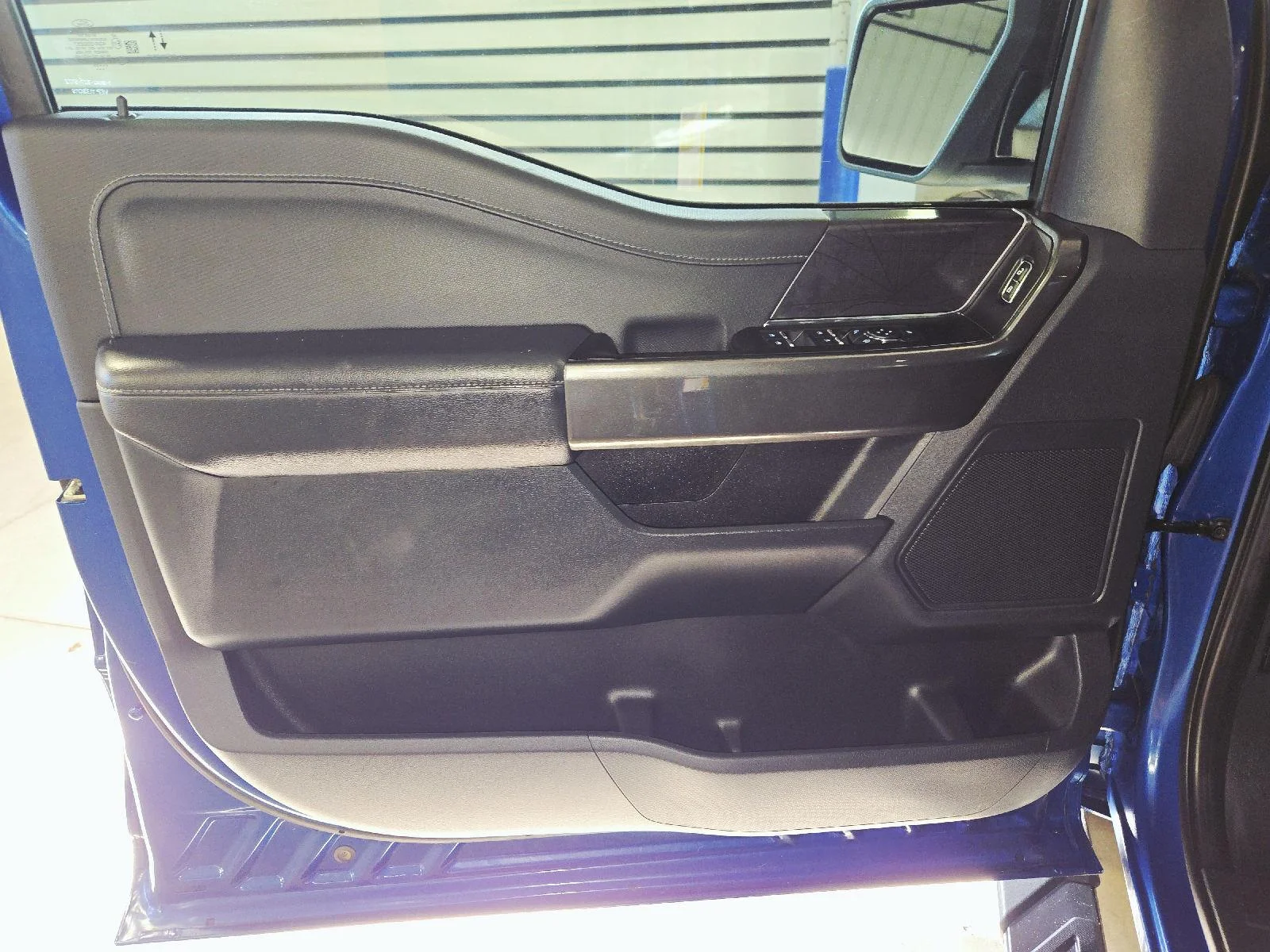 Used 2023 Atlas Blue Ford XLT image 29