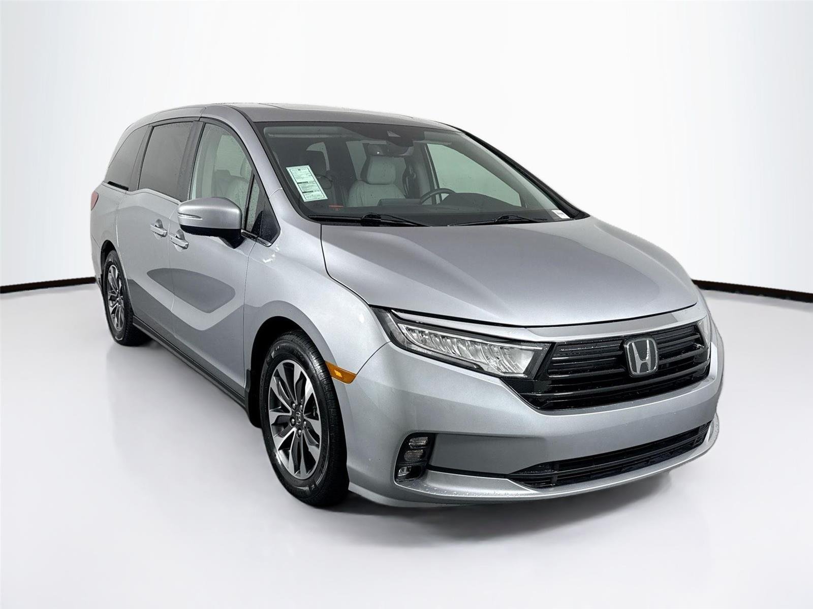 Used 2023 Lunar Silver Metallic Honda EX-L image 9